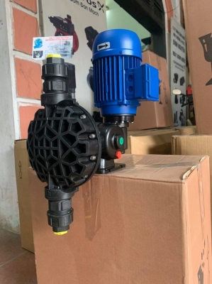 can-dien-tu-camry-sieu-mong-hoa-tiet-hoa-van-eb-9301-s109